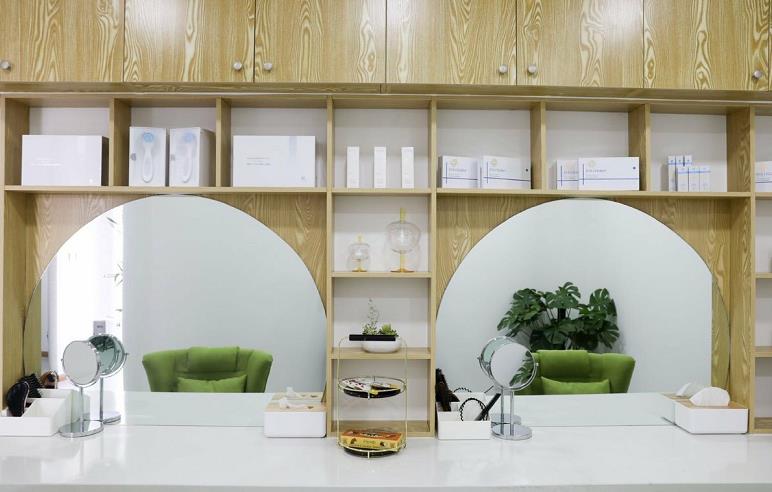 北京晶美醫(yī)療美容診所_化妝臺