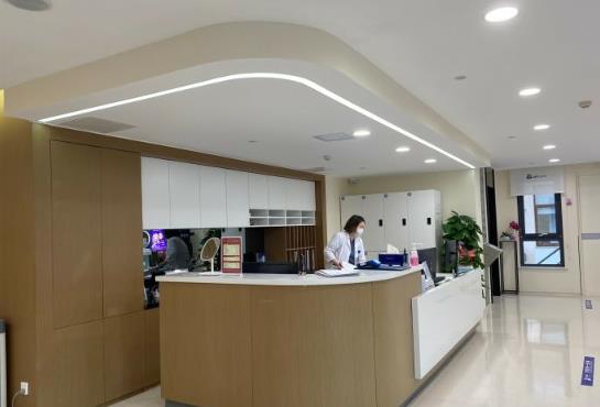 北京麗都美中宜和婦兒醫(yī)院醫(yī)療美容中心_前臺(tái)