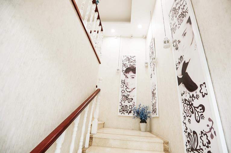 北京柳圣賢整形美容外科_樓梯