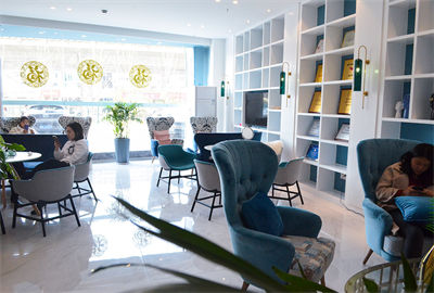 北京美玉顏醫(yī)療美容門(mén)診部_大廳