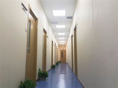 北京蜜邦醫(yī)療美容診所_手術(shù)室走廊