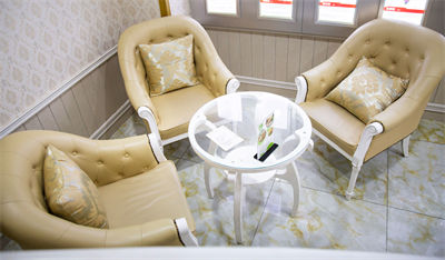 北京潤美玉之光醫(yī)療美容門診部_休息區(qū)