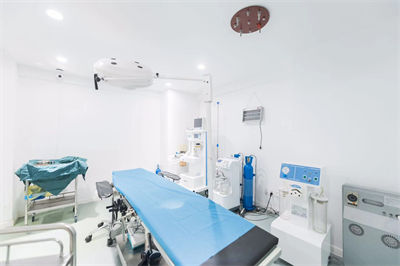 北京三仁醫(yī)療美容門診部_走廊