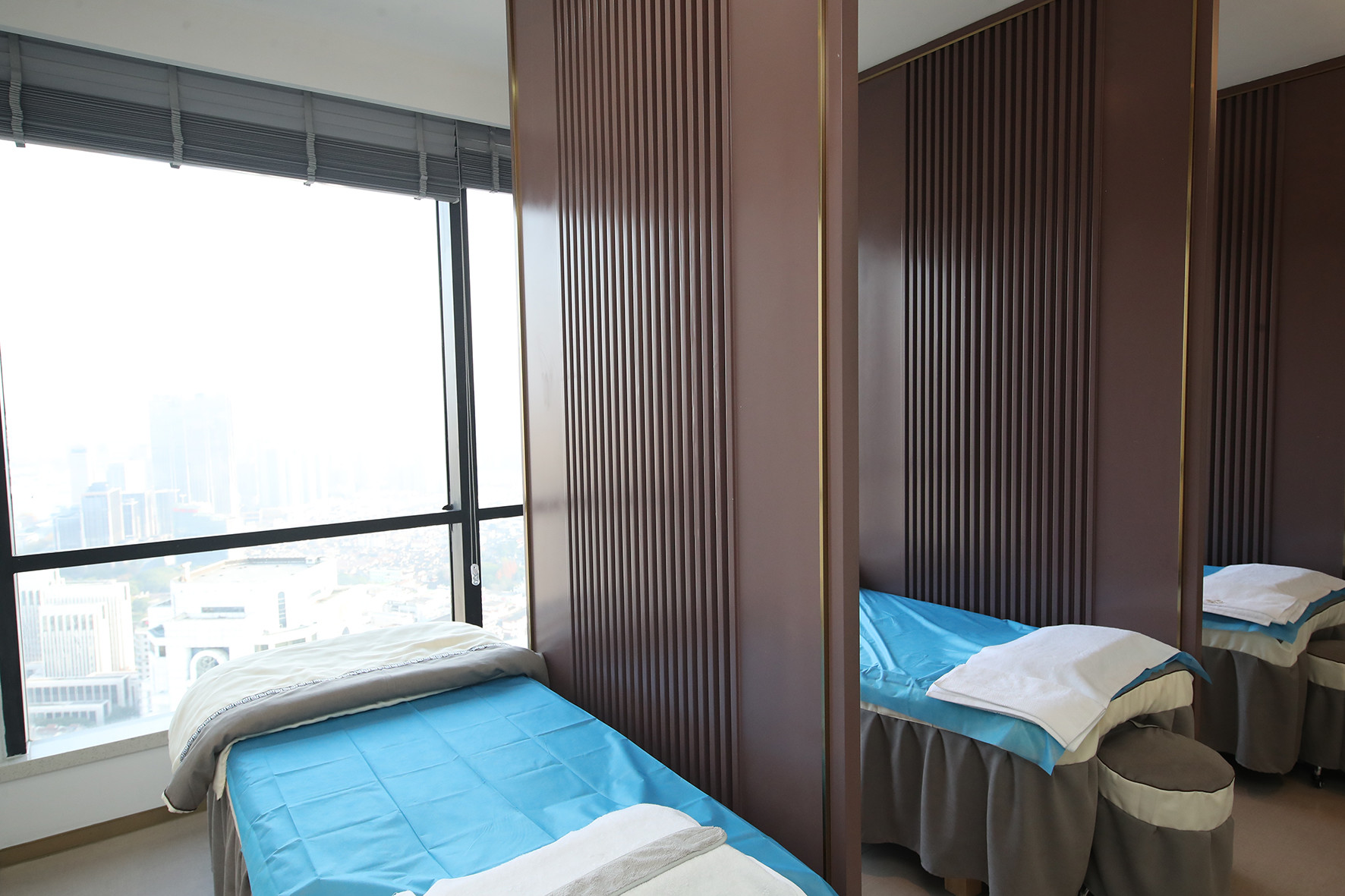 北京馨月醫(yī)療美容門診部_美容室