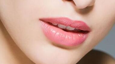 運城韓式駝峰鼻矯正大概要手術價格多少(運城時光醫(yī)療美容門診部韓式駝峰鼻矯正參考價：4604元)