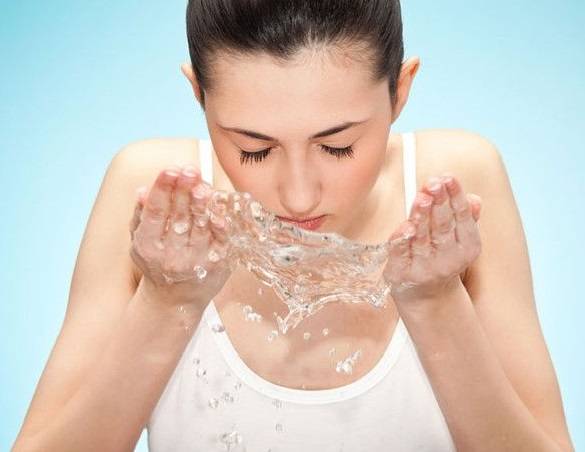 青海面部年青化手術(shù)費(fèi)用2023明細(xì)流出(青海省人民醫(yī)院頜面整形科面部年青化手術(shù)參考價(jià)：3294元)