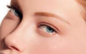 佛山眼瞼下切口拉皮的價(jià)錢查詢?nèi)缦?2023佛山眼瞼下切口拉皮參考價(jià)為：5879元)