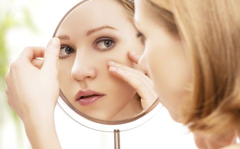 武漢co2點(diǎn)陣激光祛黑毛痣價(jià)目表可查看(2023武漢co2點(diǎn)陣激光祛黑毛痣?yún)⒖純r(jià)為：6052元)