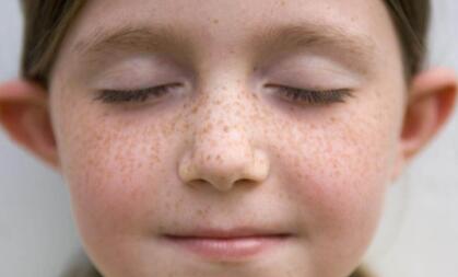 重慶磨骨磨下巴隆鼻費用需多少錢(重慶新橋醫(yī)院美容外科磨骨磨下巴隆鼻參考價：5341元)