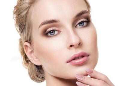 惠州自體脂肪填充豐太陽(yáng)穴大概要手術(shù)多少錢(惠州廣膚皮膚?？谱泽w脂肪填充豐太陽(yáng)穴參考價(jià)：6205元)