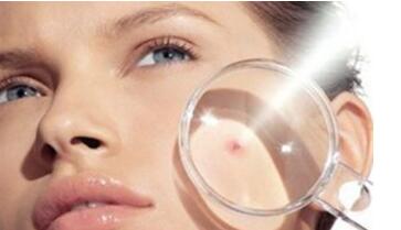 成都眼部熱瑪吉治療整形價(jià)格表強(qiáng)勢來襲(成都萬年醫(yī)院整形外科眼部熱瑪吉治療參考價(jià)：4730元)