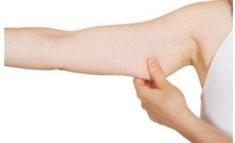 長沙水動力抽脂瘦腹價目表明細查看(長沙愛思特醫(yī)療美容醫(yī)院水動力抽脂瘦腹參考價：4306元)