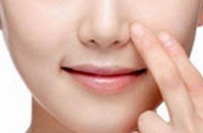 南昌皮秒激光淡化痘痕價目表整理(南昌艾萊美容醫(yī)院皮秒激光淡化痘痕參考價：4779元)