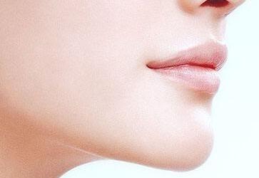 湛江干細胞填充眼周紋優(yōu)惠價格公示(湛江博愛整形醫(yī)療美容醫(yī)院干細胞填充眼周紋參考價：4012元)