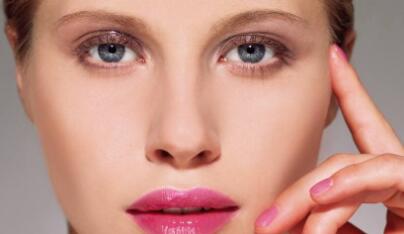 上海鼻小柱塑形大概多少錢呢(上海滬西醫(yī)院整形科鼻小柱塑形參考價(jià)：4672元)