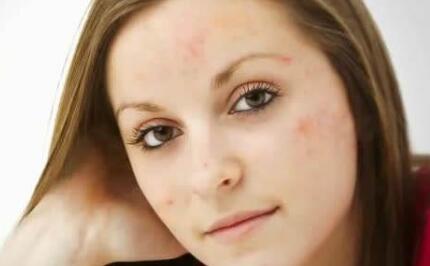 西寧面部美容手術(shù)價(jià)格表詳情一覽(西寧仁愛婦科醫(yī)院整形美容科面部美容手術(shù)參考價(jià)：4766元)