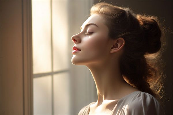 云南比較好的隆胸專家是誰？