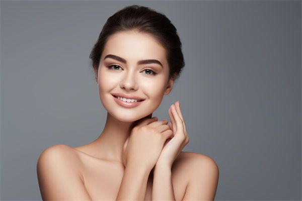 成都隆胸醫(yī)生推薦：口碑與技術(shù)兼具的實(shí)力派專(zhuān)家