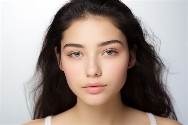 長(zhǎng)春雙眼皮修復(fù)醫(yī)院推薦：口碑技術(shù)均在線(xiàn)