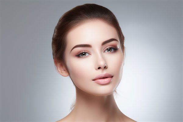 哈爾濱專業(yè)唇部整形醫(yī)院推薦：M唇、厚唇改薄、唇裂修復(fù)手術(shù)