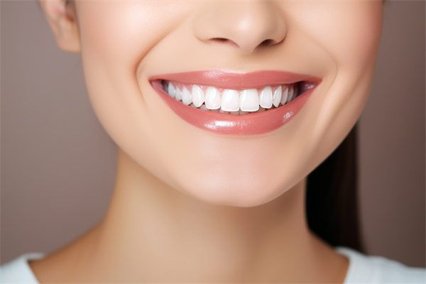 上海國際醫(yī)學(xué)中心光子嫩膚詳解：價(jià)格、效果、醫(yī)生推薦