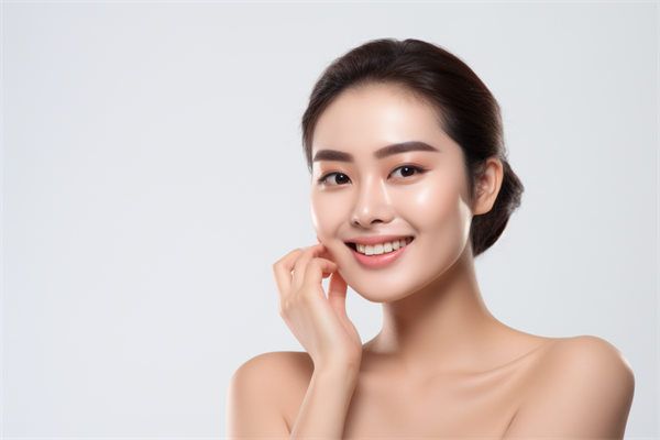 上海權(quán)威隆胸醫(yī)院大盤點：華山、中山、九院技術(shù)，讓你重塑曲線之美