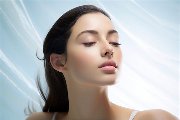 成都面部輪廓整形醫(yī)院費用價格對比，軍大、華美紫馨等5家點評!