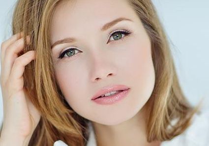 上海潔銘吸脂瘦臉1年后蛻變，巴掌臉美照驚艷朋友圈