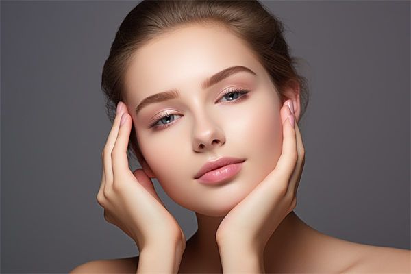 廈門安黛美整形門診實(shí)力揭秘：醫(yī)生團(tuán)隊與熱門案例詳解