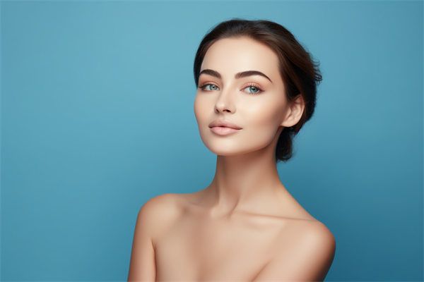 上海華山醫(yī)院假體隆鼻價(jià)格及推薦醫(yī)生