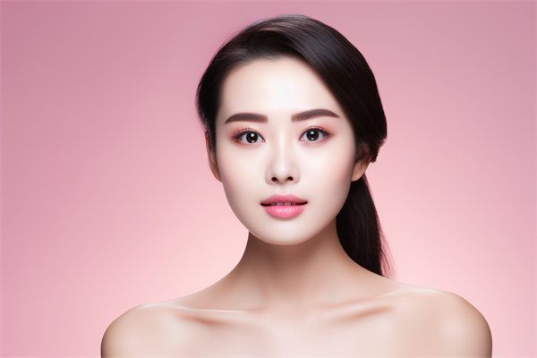 深圳富華隆胸手術價格親民，值得考慮