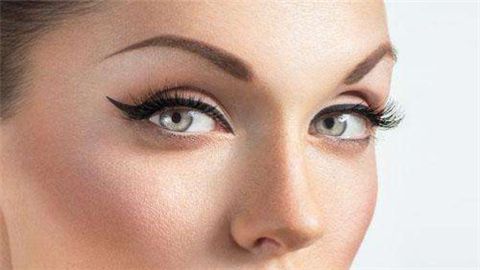 國內哪家醫(yī)院治療臥蠶效果好？