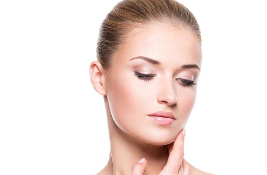 選擇合適的隆鼻手術(shù)種類，塑造最佳效果