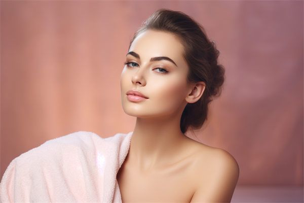 上海權(quán)威紋繡機(jī)構(gòu)推薦：新華、仁愛(ài)專(zhuān)業(yè)有保障，審美在線(xiàn)顯氣質(zhì)