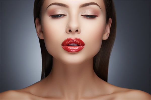 西安首瑞與碧蓮盛植發(fā)對(duì)比：女性植發(fā)的選擇