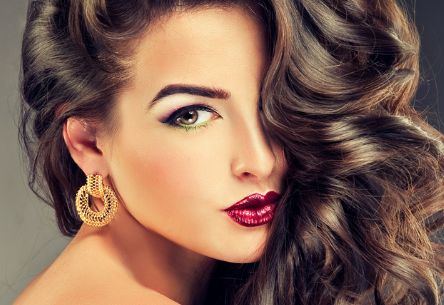 玻尿酸的多重功效不容忽視，但需謹慎評估后考慮使用